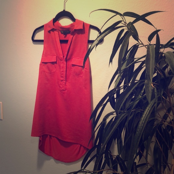 Red Collar Tank - Picture 1 of 4